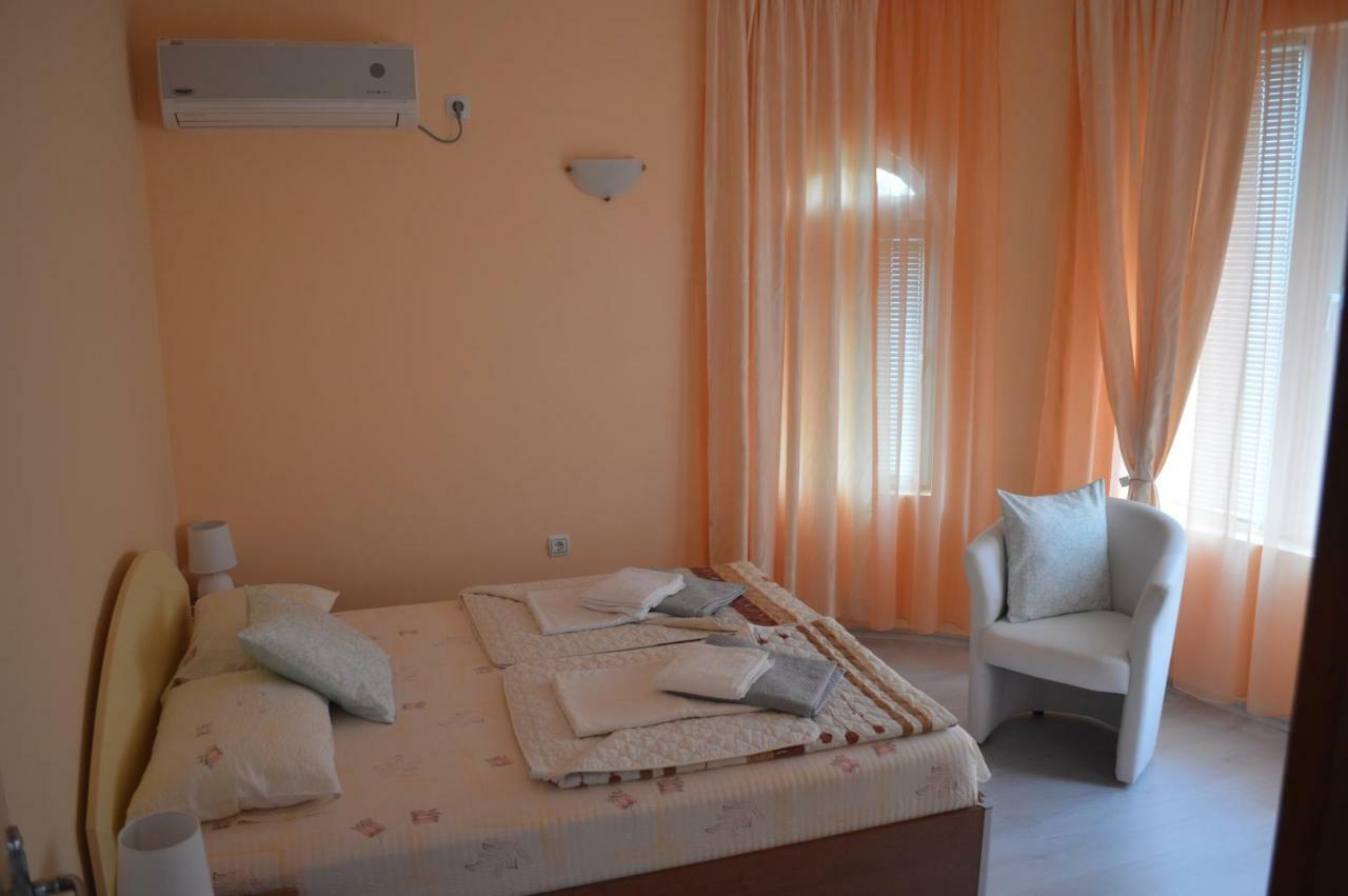 Hotel Dimana Chernomorets Exterior foto